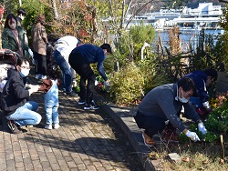 宮城県女川町へ庭園とトピアリーを寄贈
