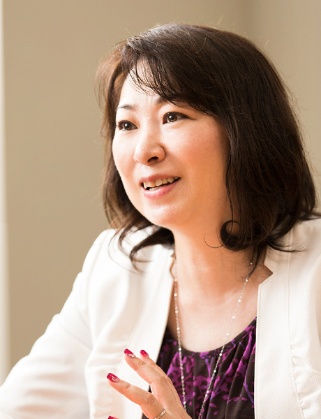 深田 晶恵氏