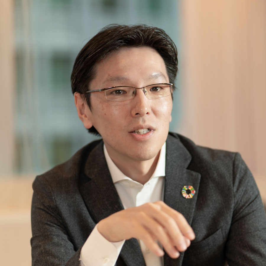 フロンティア戦略企画部 シルバー金融室/大内 誠