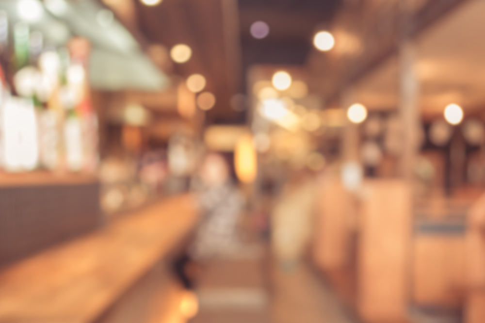 居酒屋の店内